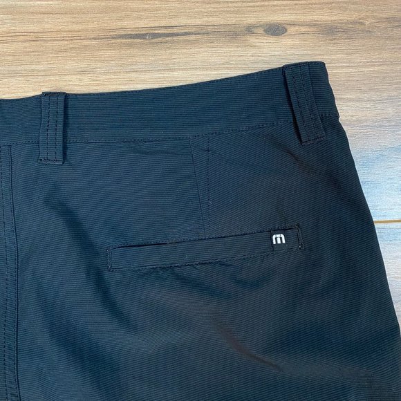 Travis‎ Mathew Golf Chino Short Micro Strip Black/Gray Men's Size 34 - Picture 6 of 7